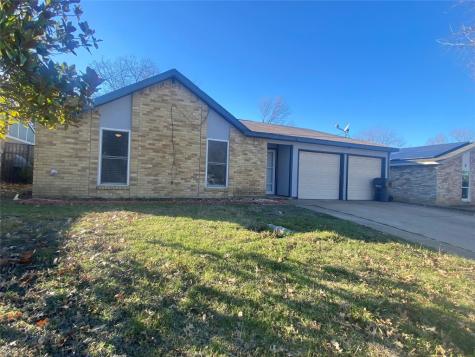 2414 Clearwood Drive Arlington TX 76014