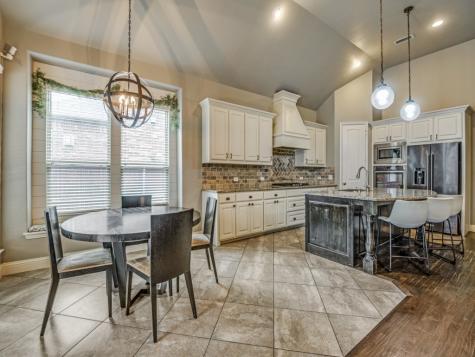 701 Mcgill Court Mansfield TX 76063