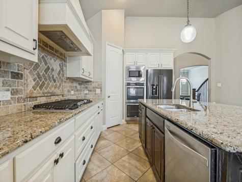 701 Mcgill Court Mansfield TX 76063
