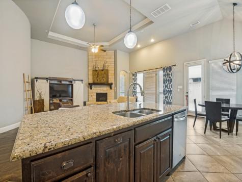701 Mcgill Court Mansfield TX 76063