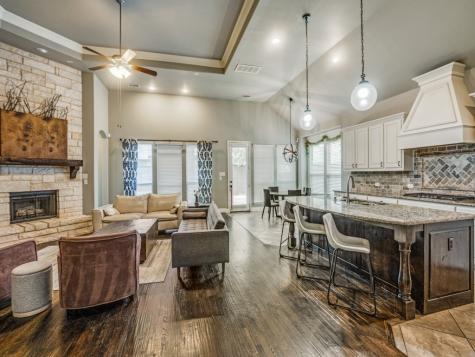 701 Mcgill Court Mansfield TX 76063