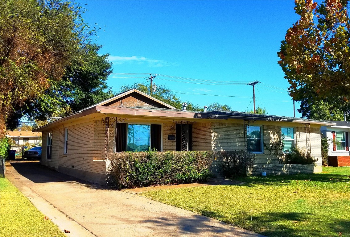 2909 Rolinda Drive Dallas TX 75211