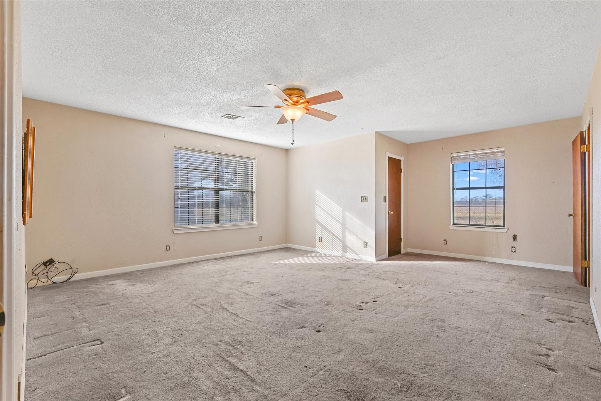 531 Private Road 4721 Rhome TX 76078