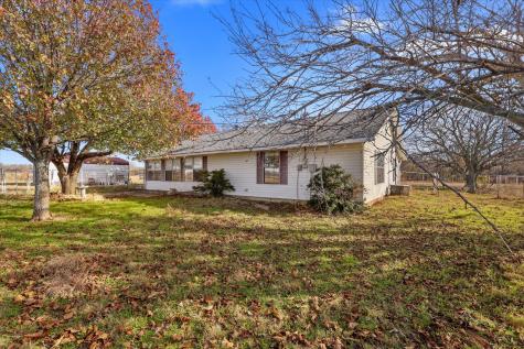 531 Private Road 4721 Rhome TX 76078