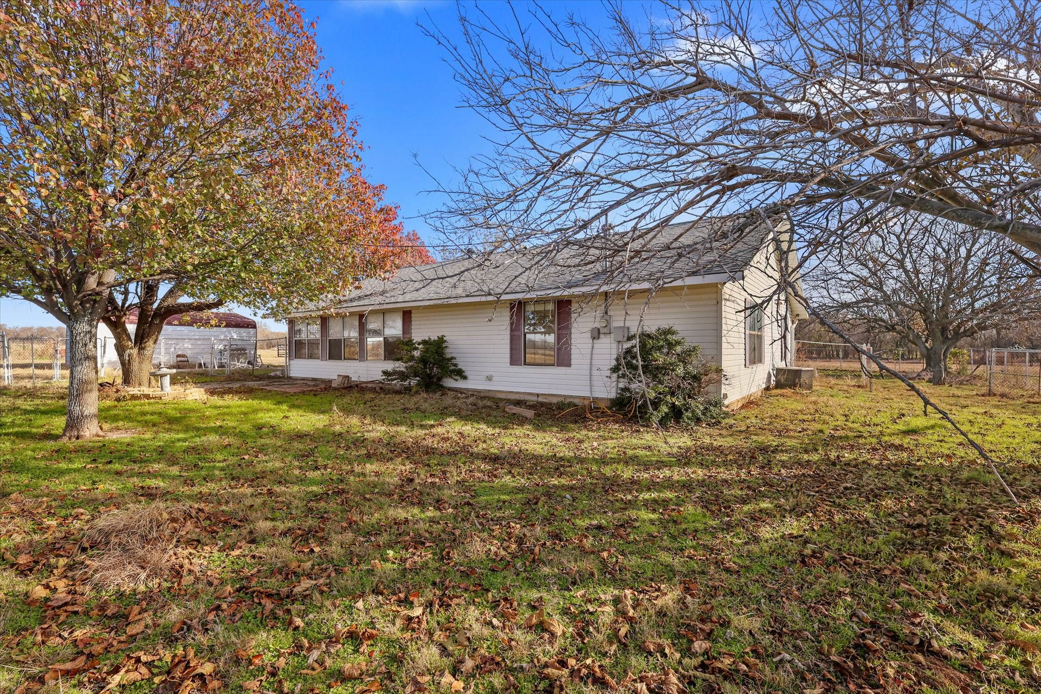 531 Private Road 4721 Rhome TX 76078