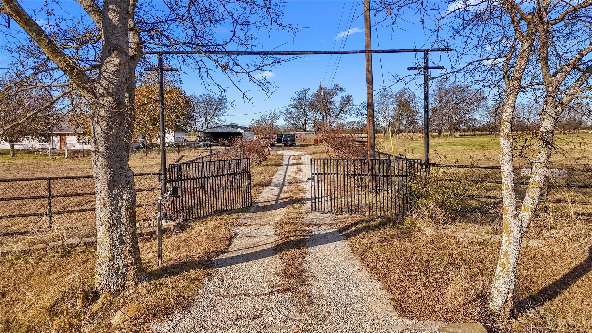531 Private Road 4721 Rhome TX 76078