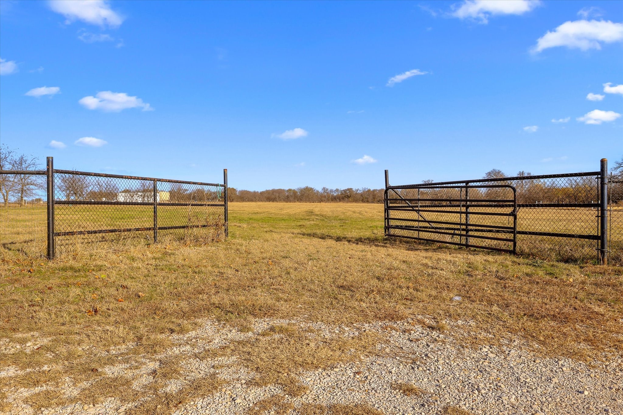 531 Private Road 4721 Rhome TX 76078