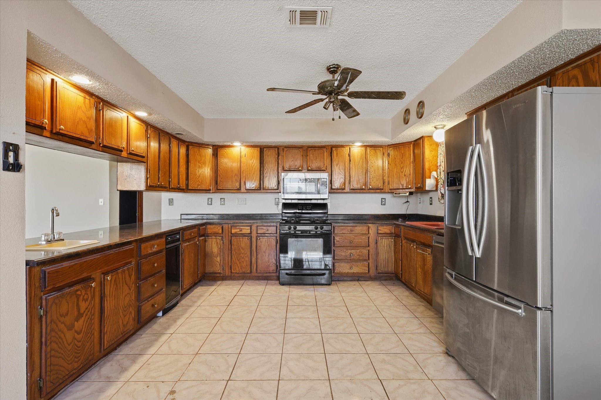 531 Private Road 4721 Rhome TX 76078