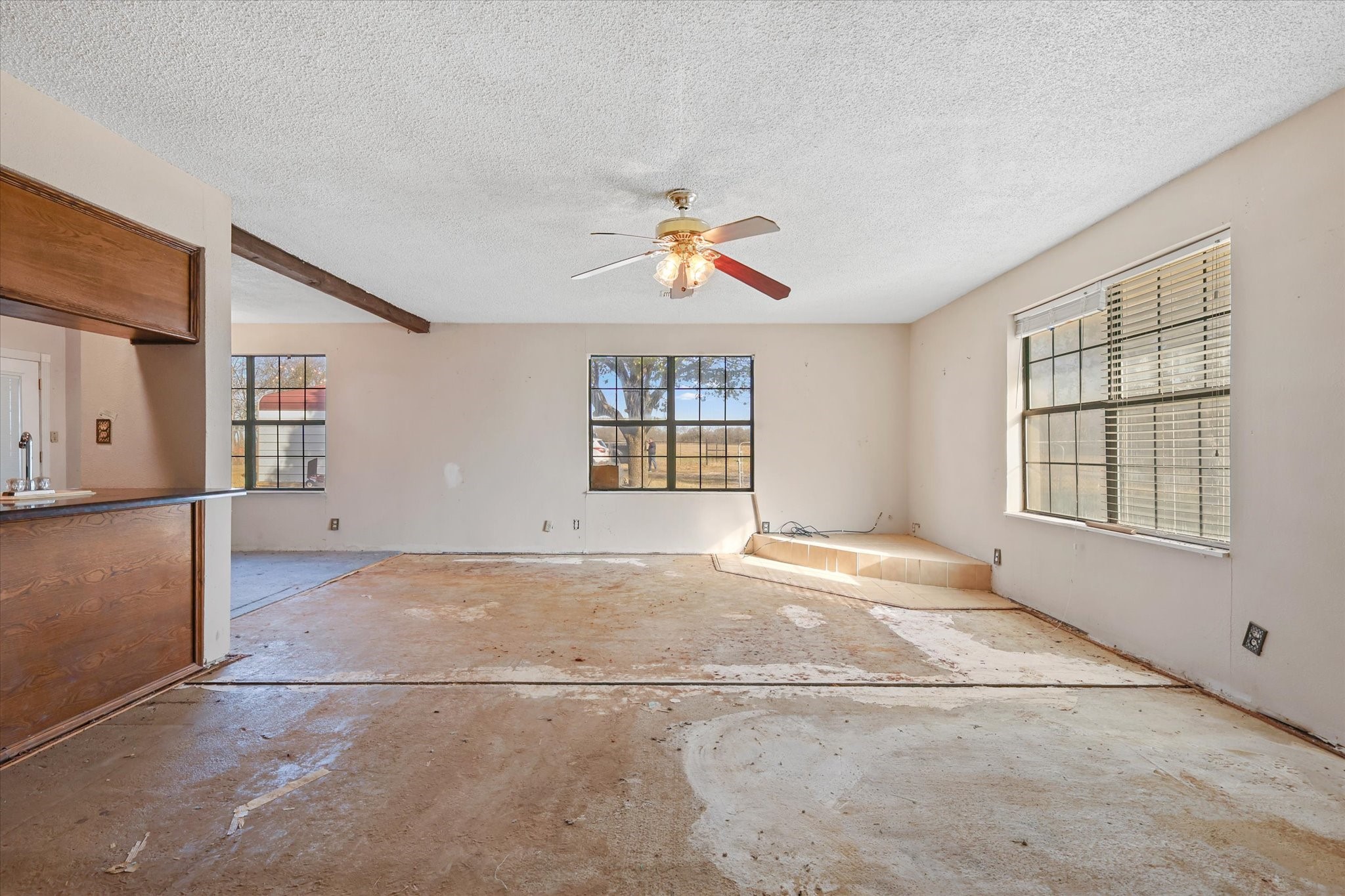 531 Private Road 4721 Rhome TX 76078