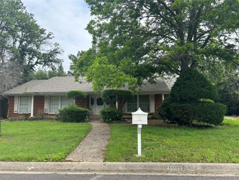 3001 Thunderbird Drive Denton TX 76207