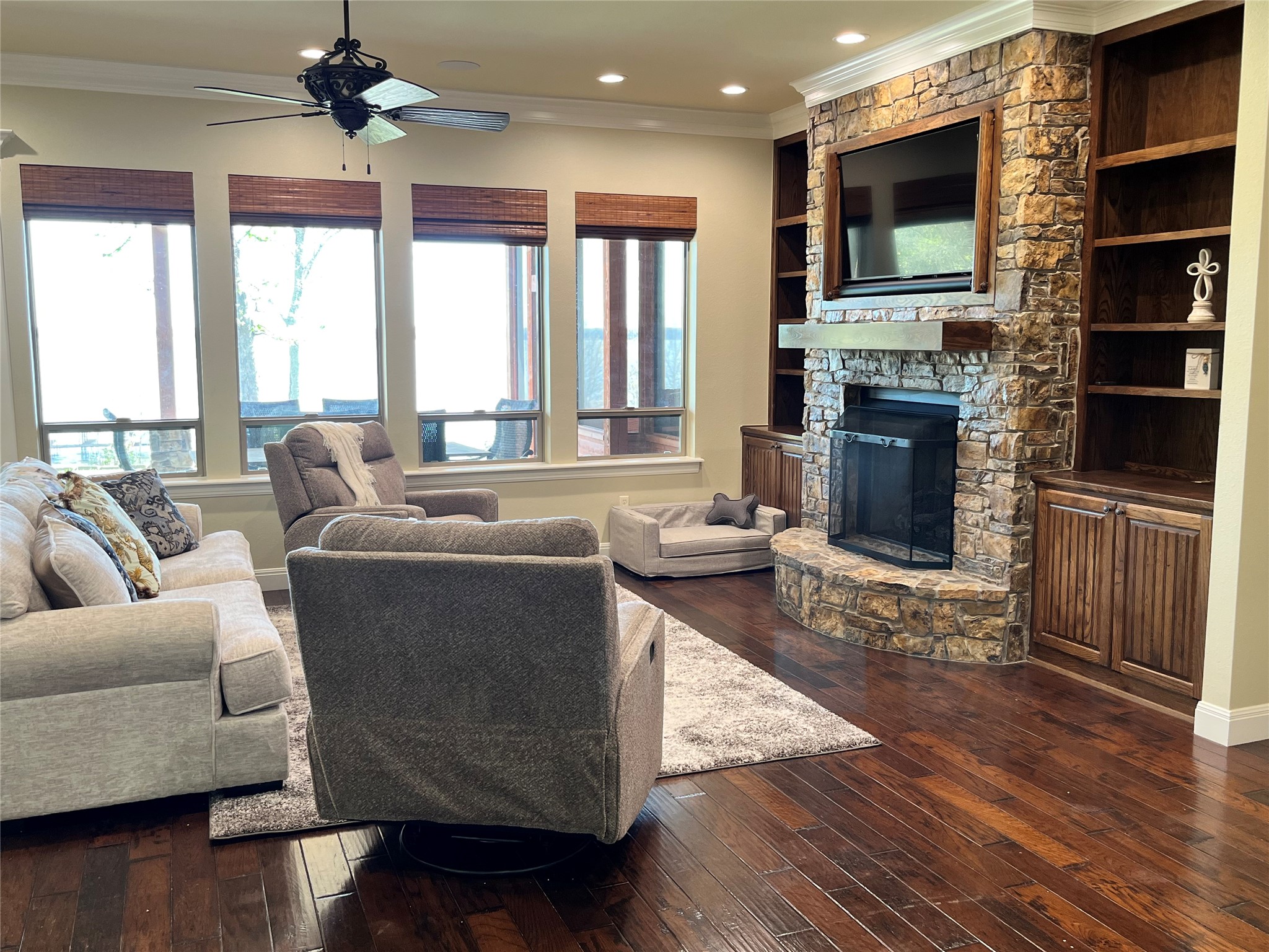 1255 County Road 3400 Emory TX 75440