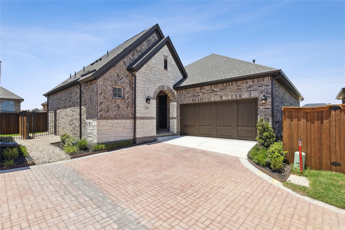 4706 Kings Garden Parkway Arlington TX 76005