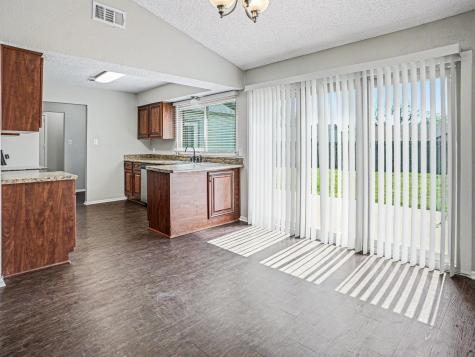 1702 Crimson Court Arlington TX 76018