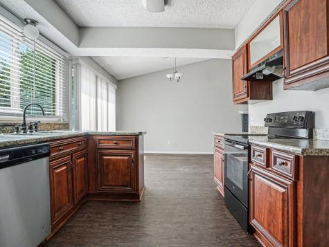 1702 Crimson Court Arlington TX 76018