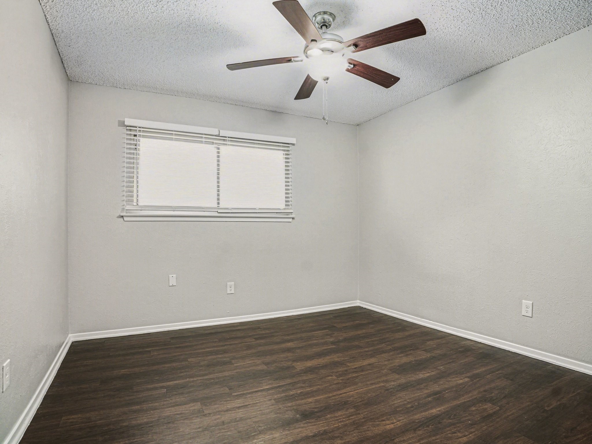 1702 Crimson Court Arlington TX 76018