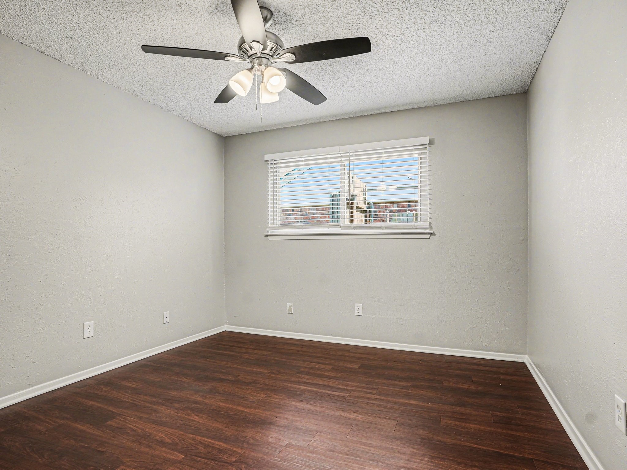 1702 Crimson Court Arlington TX 76018