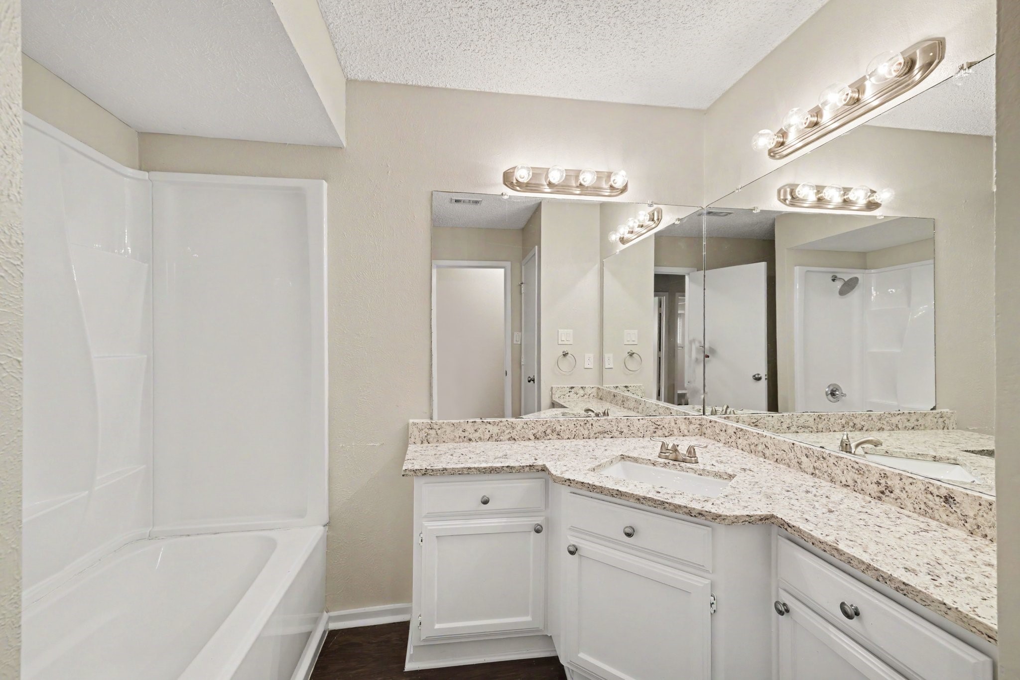 1702 Crimson Court Arlington TX 76018