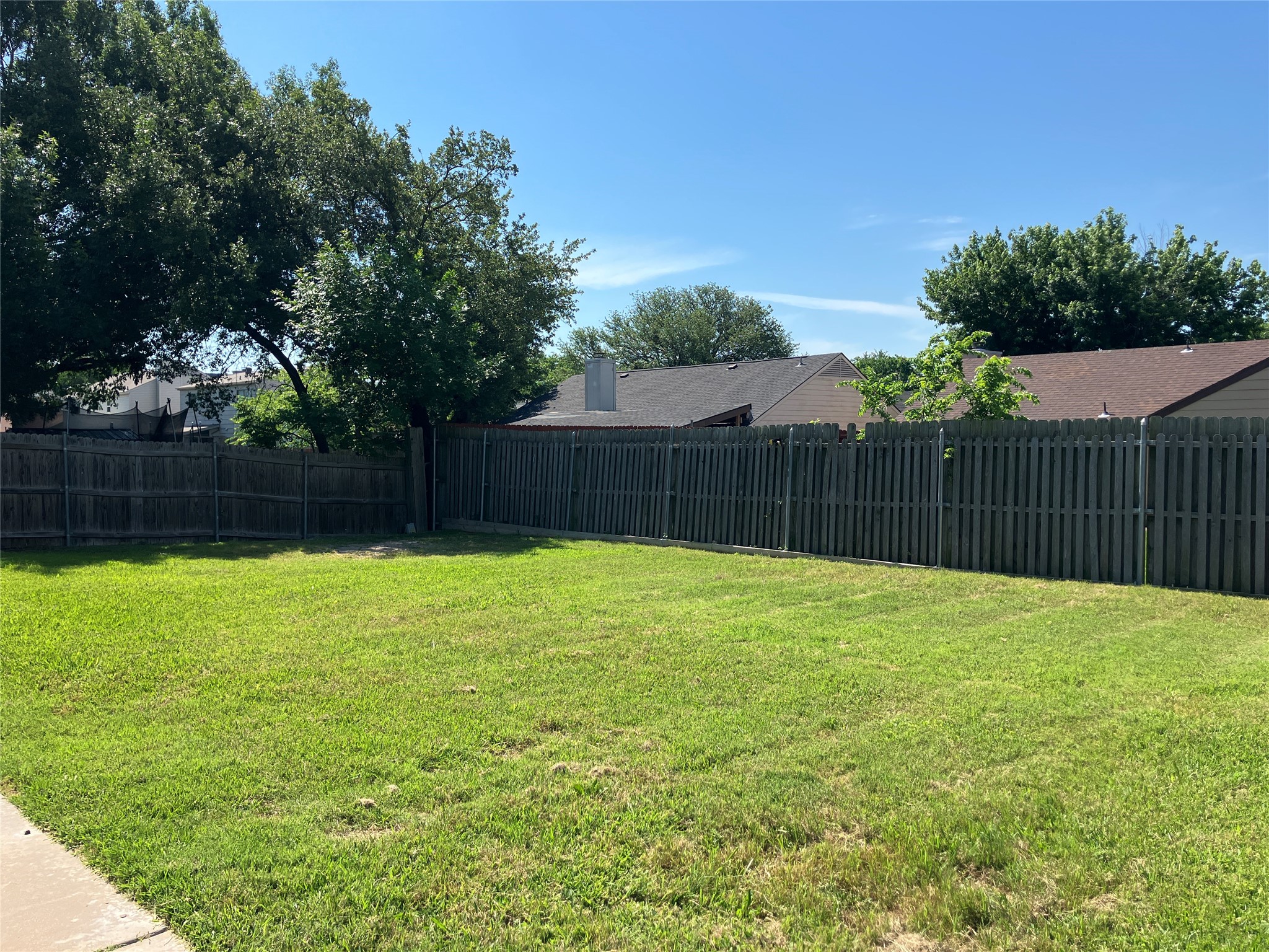 1702 Crimson Court Arlington TX 76018