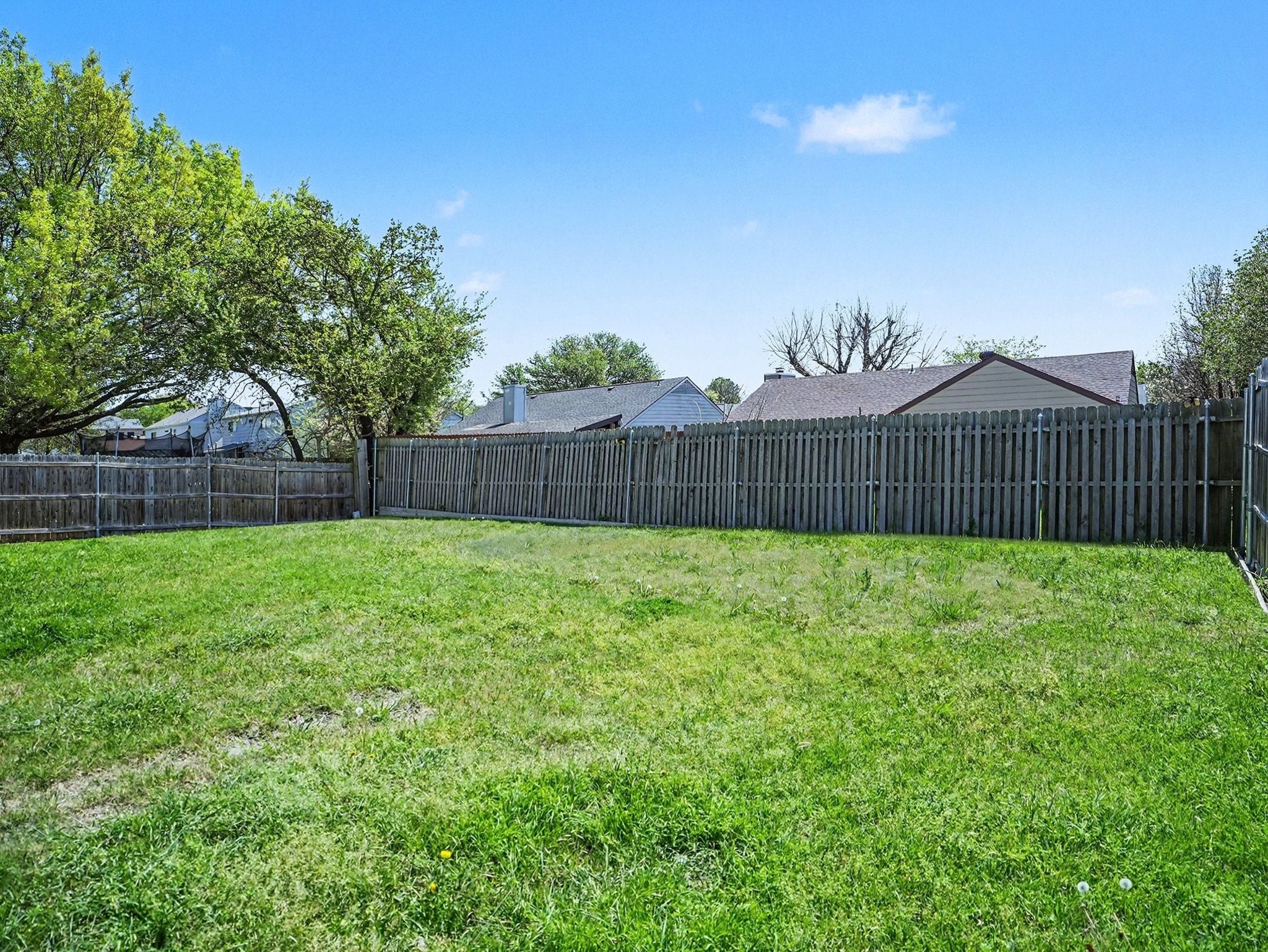 1702 Crimson Court Arlington TX 76018