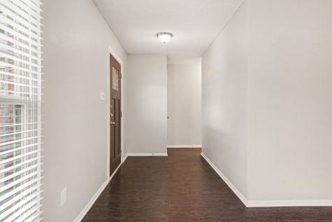 1702 Crimson Court Arlington TX 76018