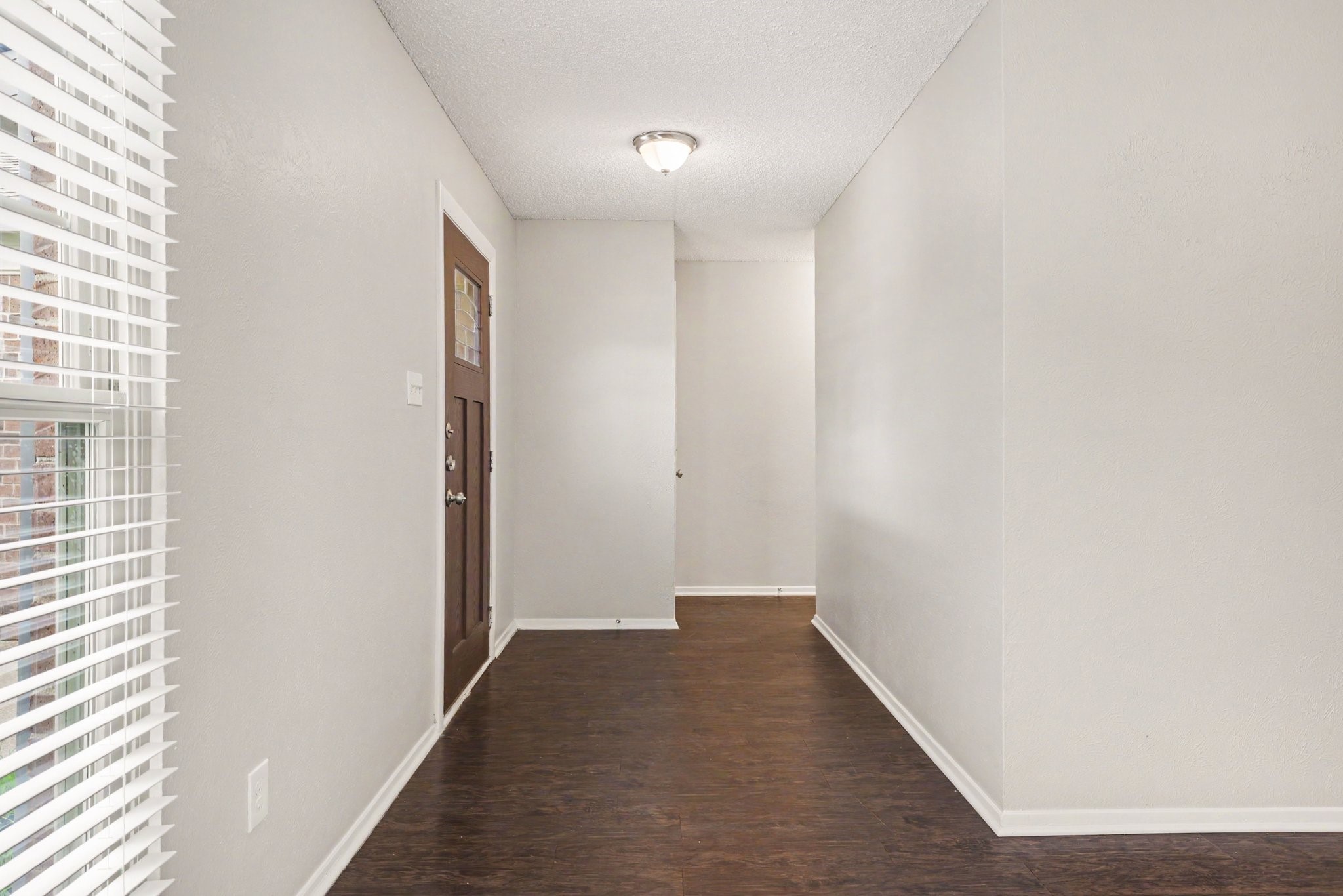 1702 Crimson Court Arlington TX 76018