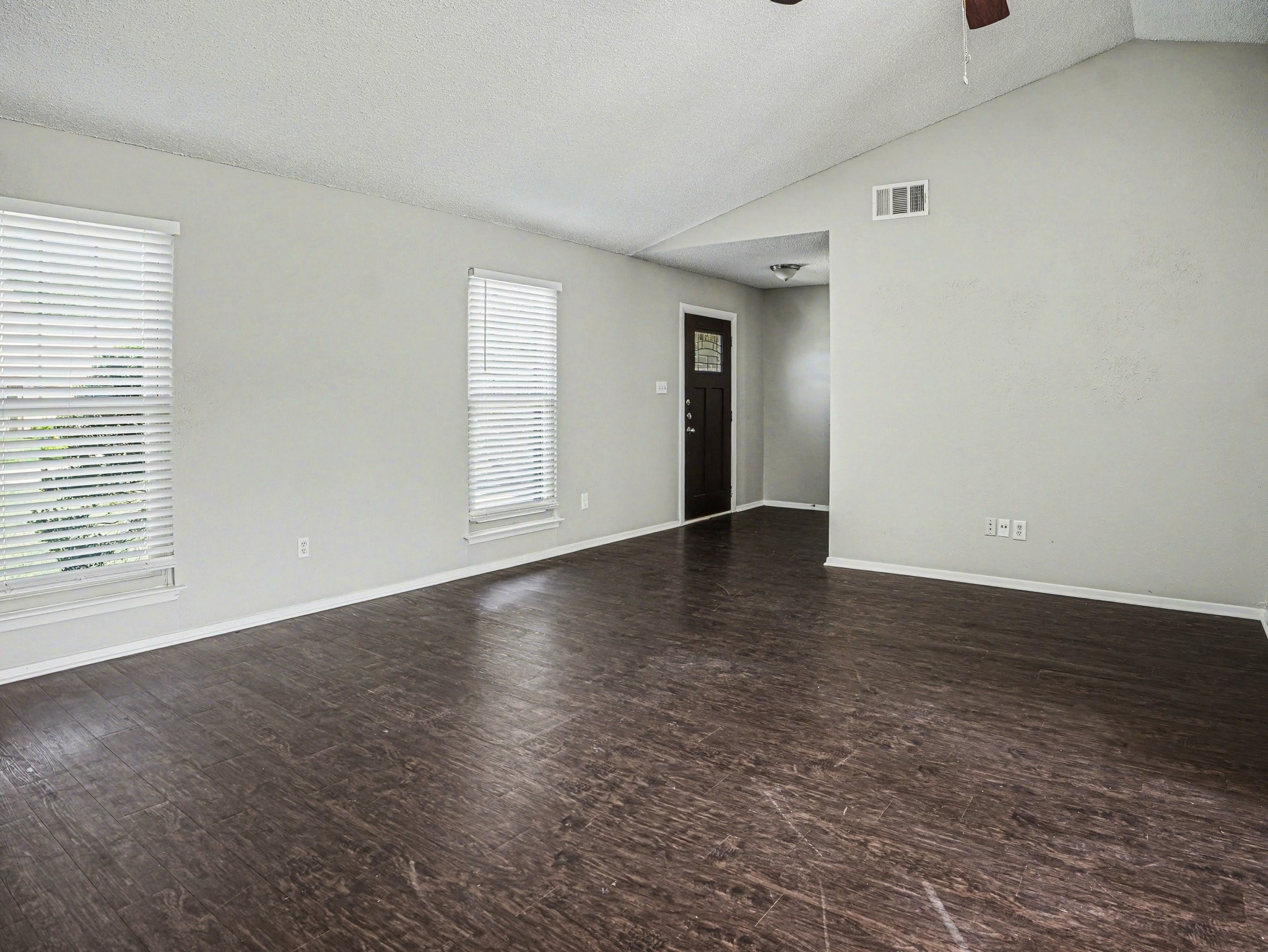 1702 Crimson Court Arlington TX 76018