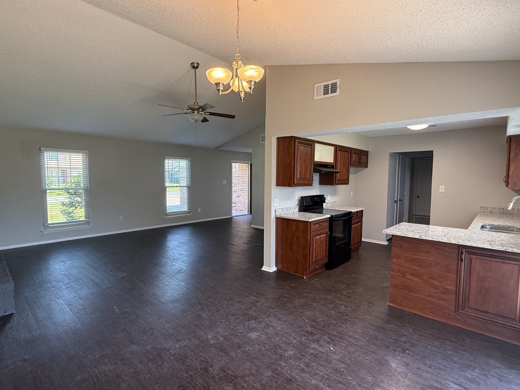 1702 Crimson Court Arlington TX 76018