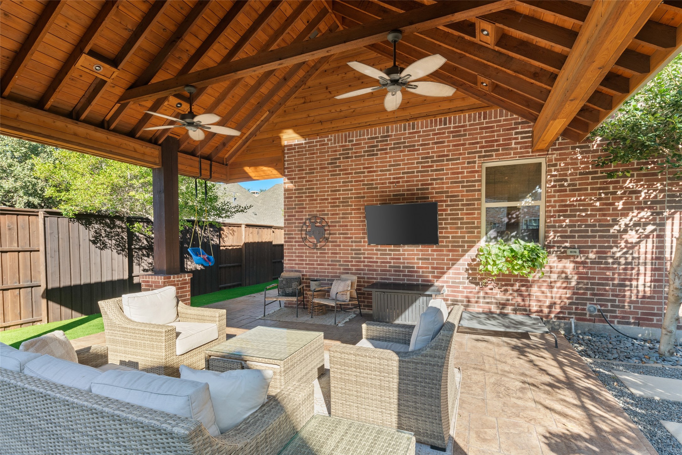 18203 Brighton Green Dallas TX 75252