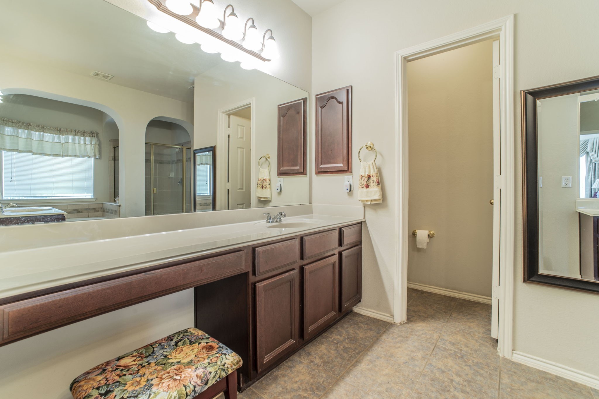 2335 Shackleford Trail Grand Prairie TX 75052