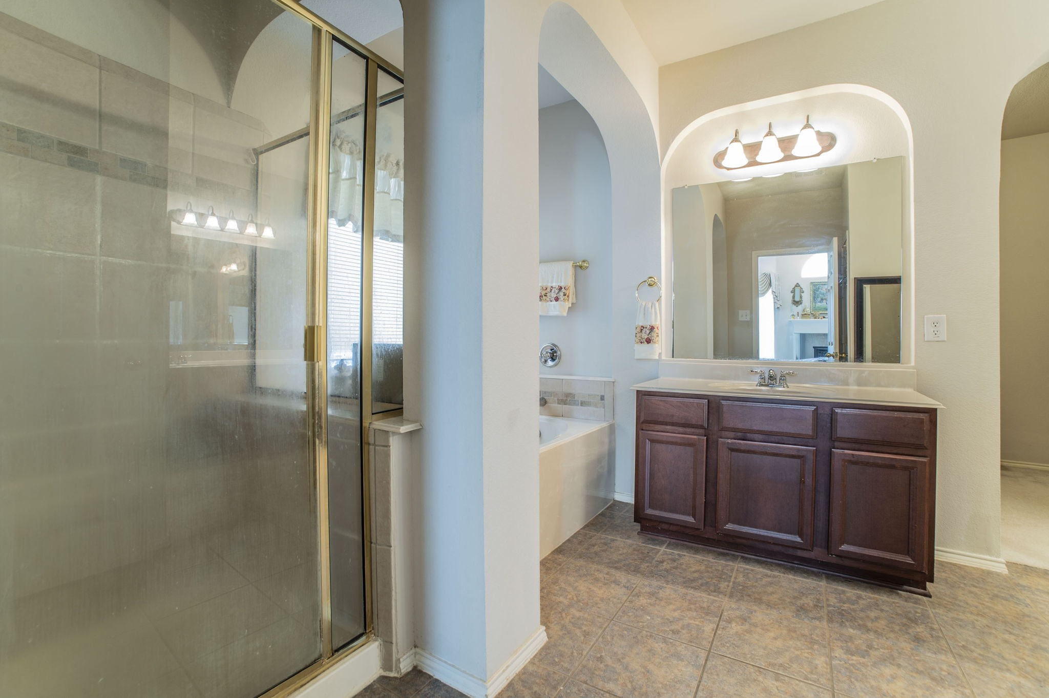 2335 Shackleford Trail Grand Prairie TX 75052