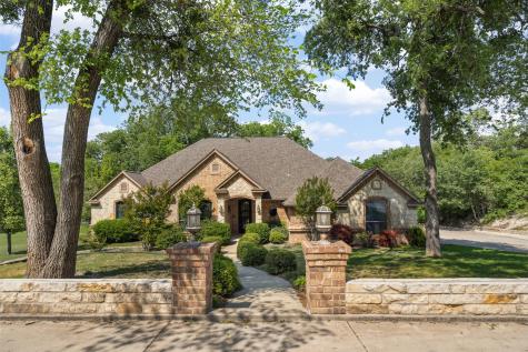 217 Yuchi Trail N Fort Worth TX 76108