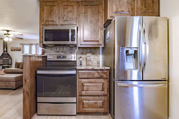 107 Camino Del Rosas Woodway TX 76712