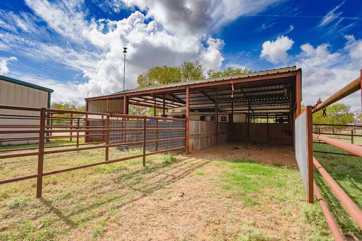 107 Camino Del Rosas Woodway TX 76712