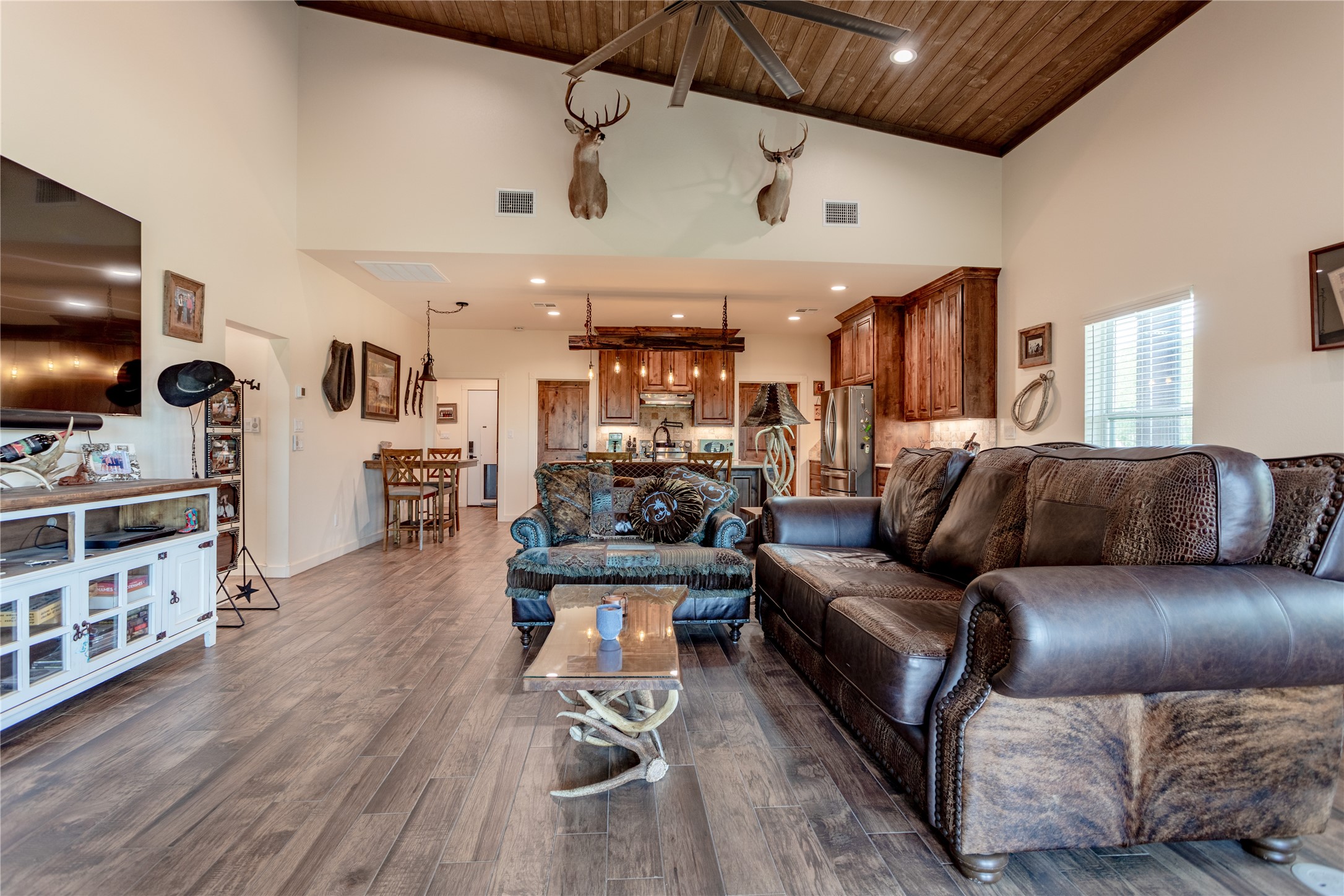 107 Camino Del Rosas Woodway TX 76712
