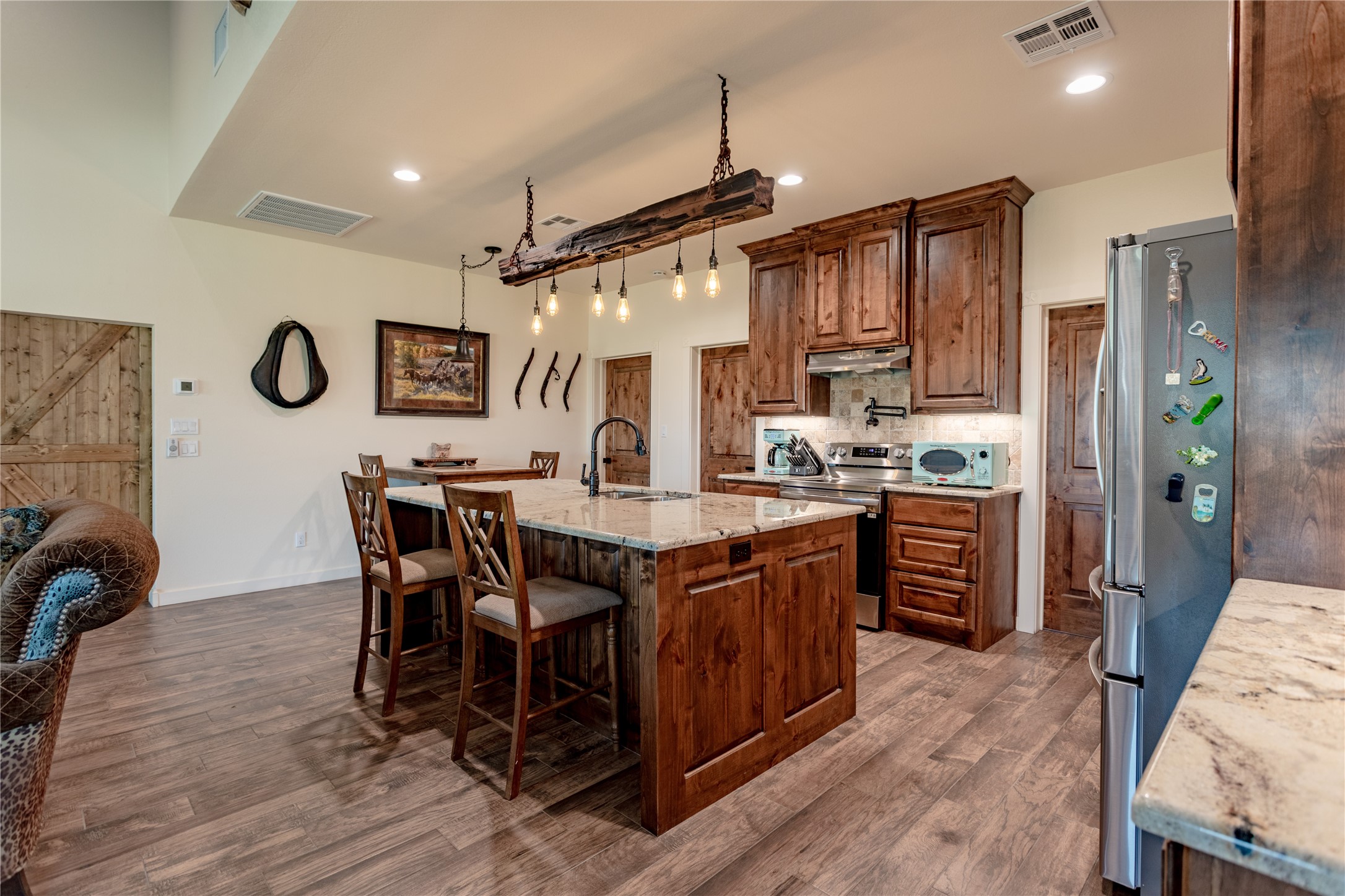 107 Camino Del Rosas Woodway TX 76712