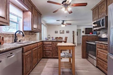 107 Camino Del Rosas Woodway TX 76712