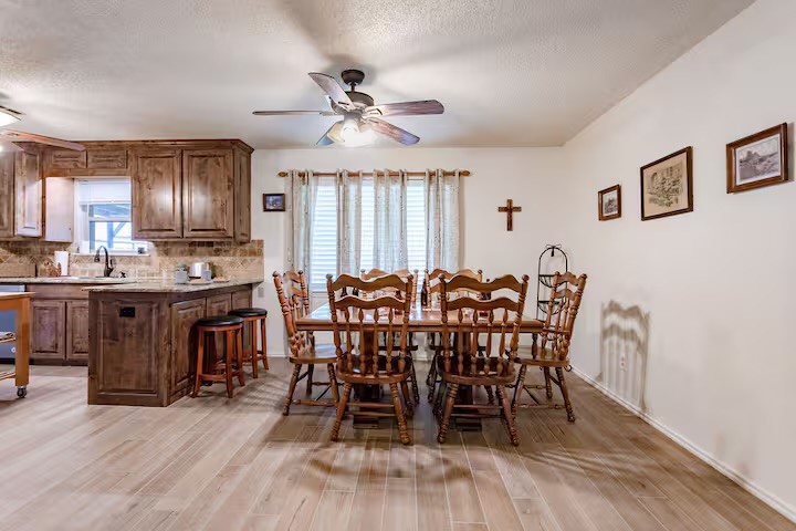 107 Camino Del Rosas Woodway TX 76712
