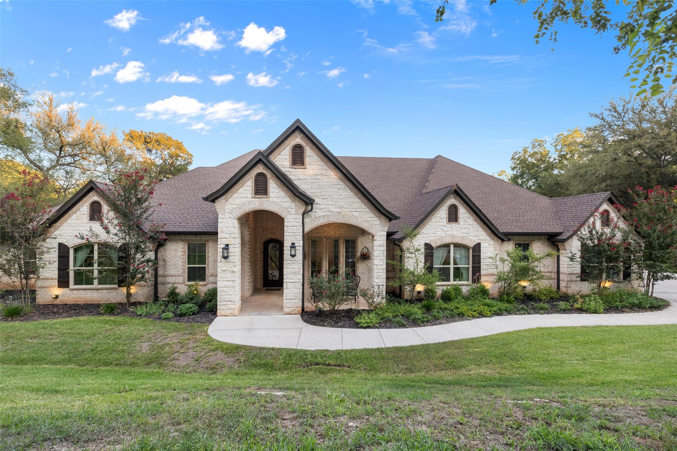 10514 Ravenswood Road Granbury TX 76049