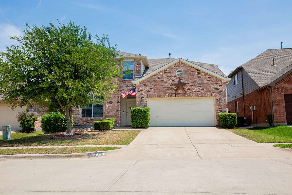 9040 Golden Sunset Trail Fort Worth TX 76244
