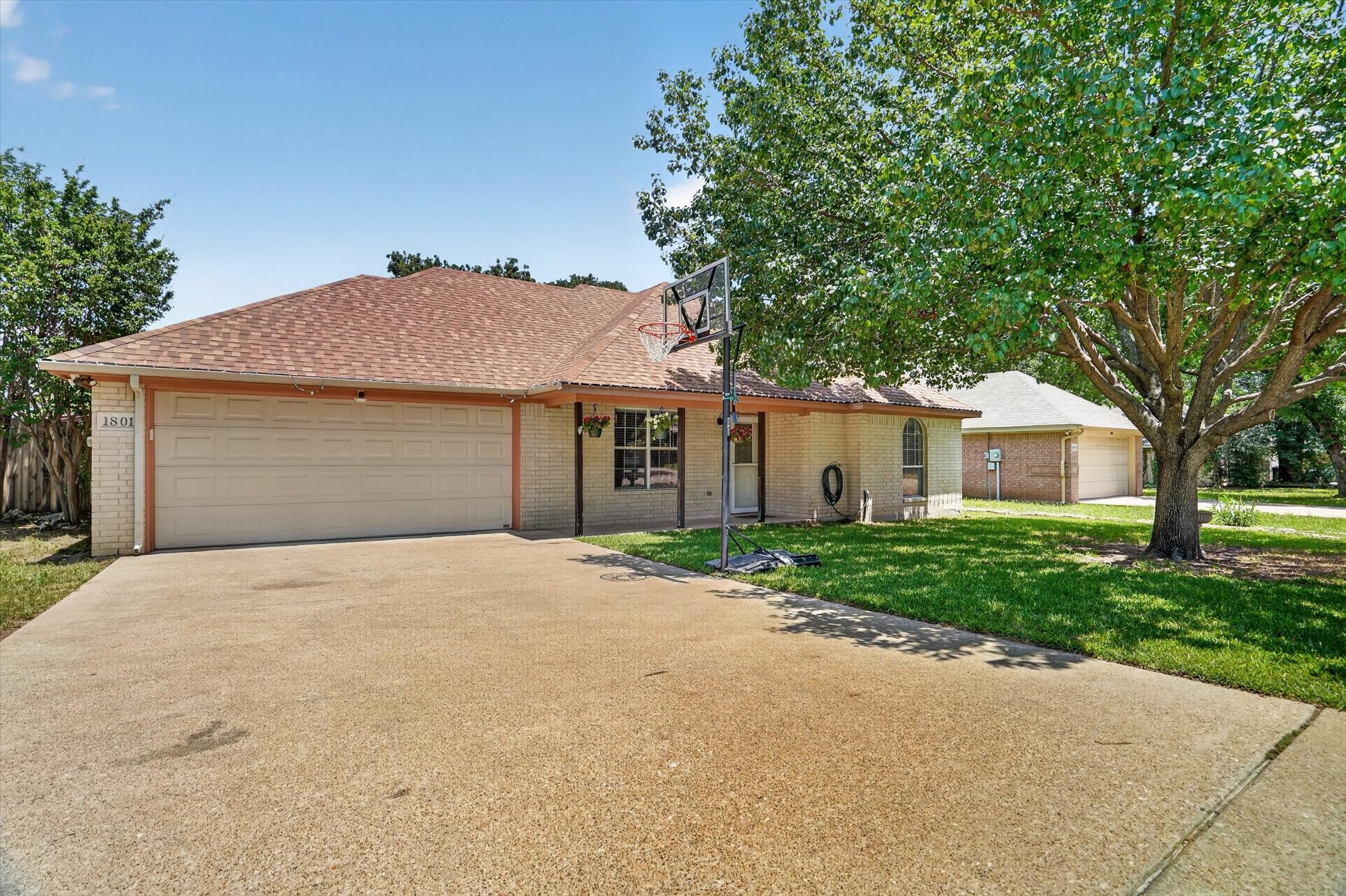 1801 Rayna Drive Weatherford TX 76086