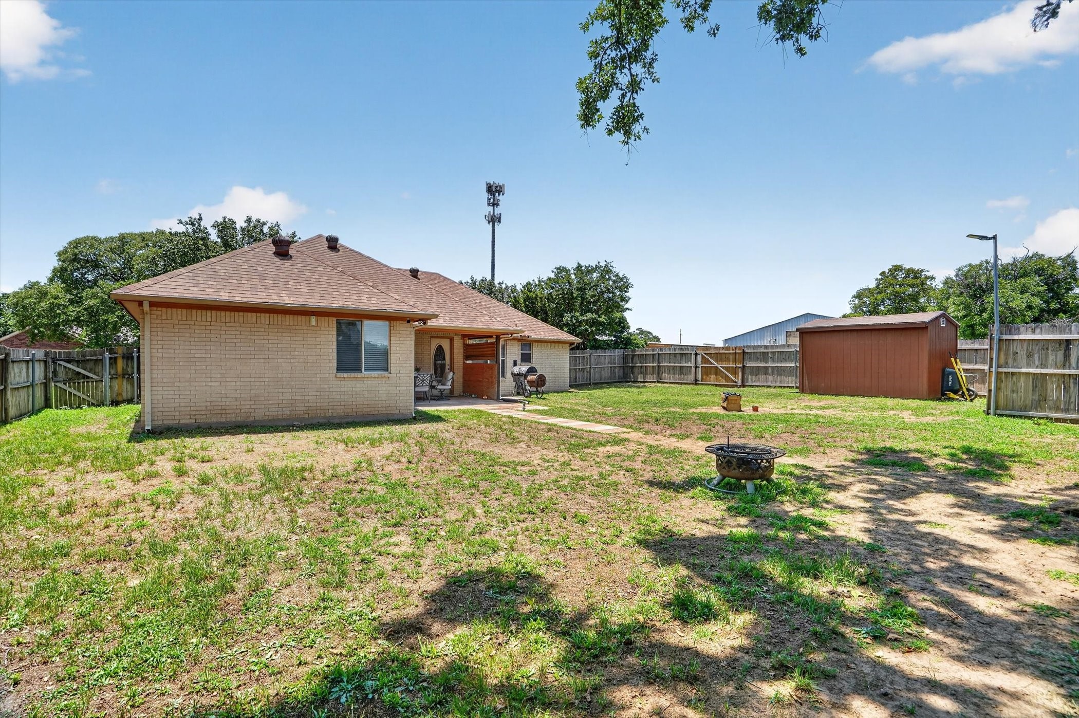 1801 Rayna Drive Weatherford TX 76086