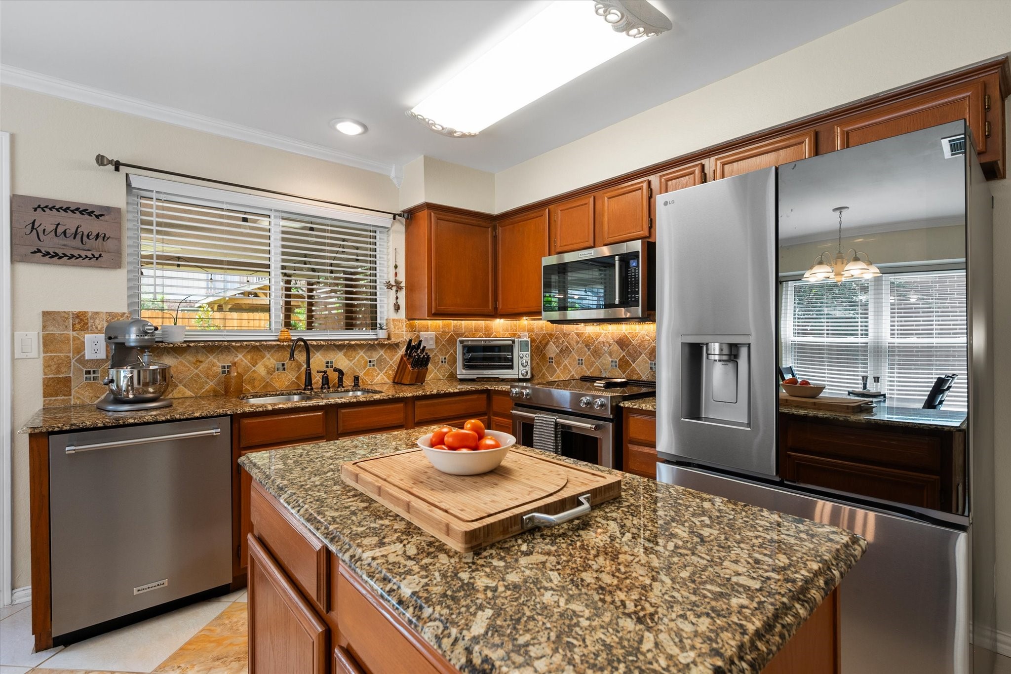 2404 Bennington Drive Arlington TX 76018