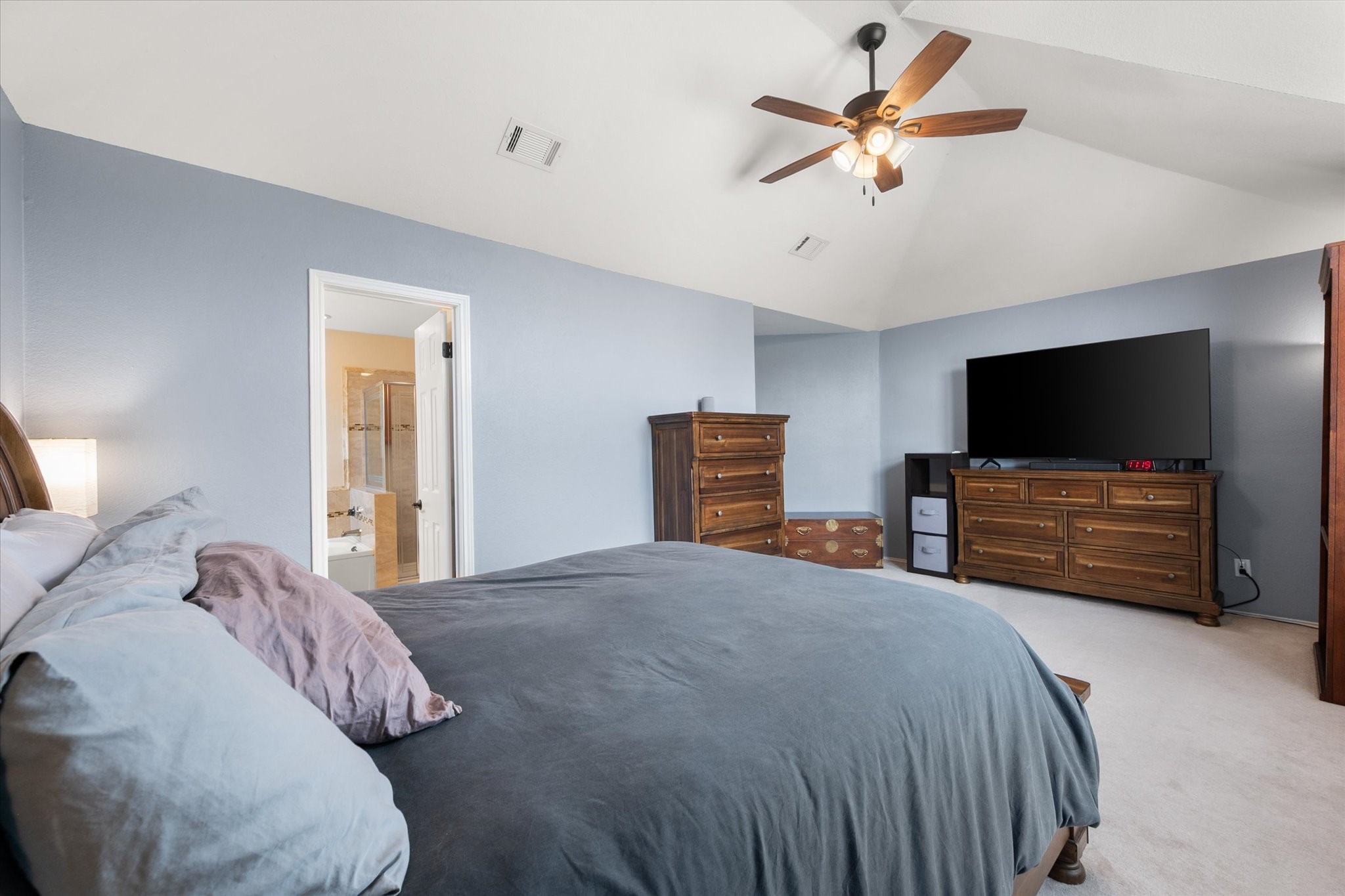 2404 Bennington Drive Arlington TX 76018