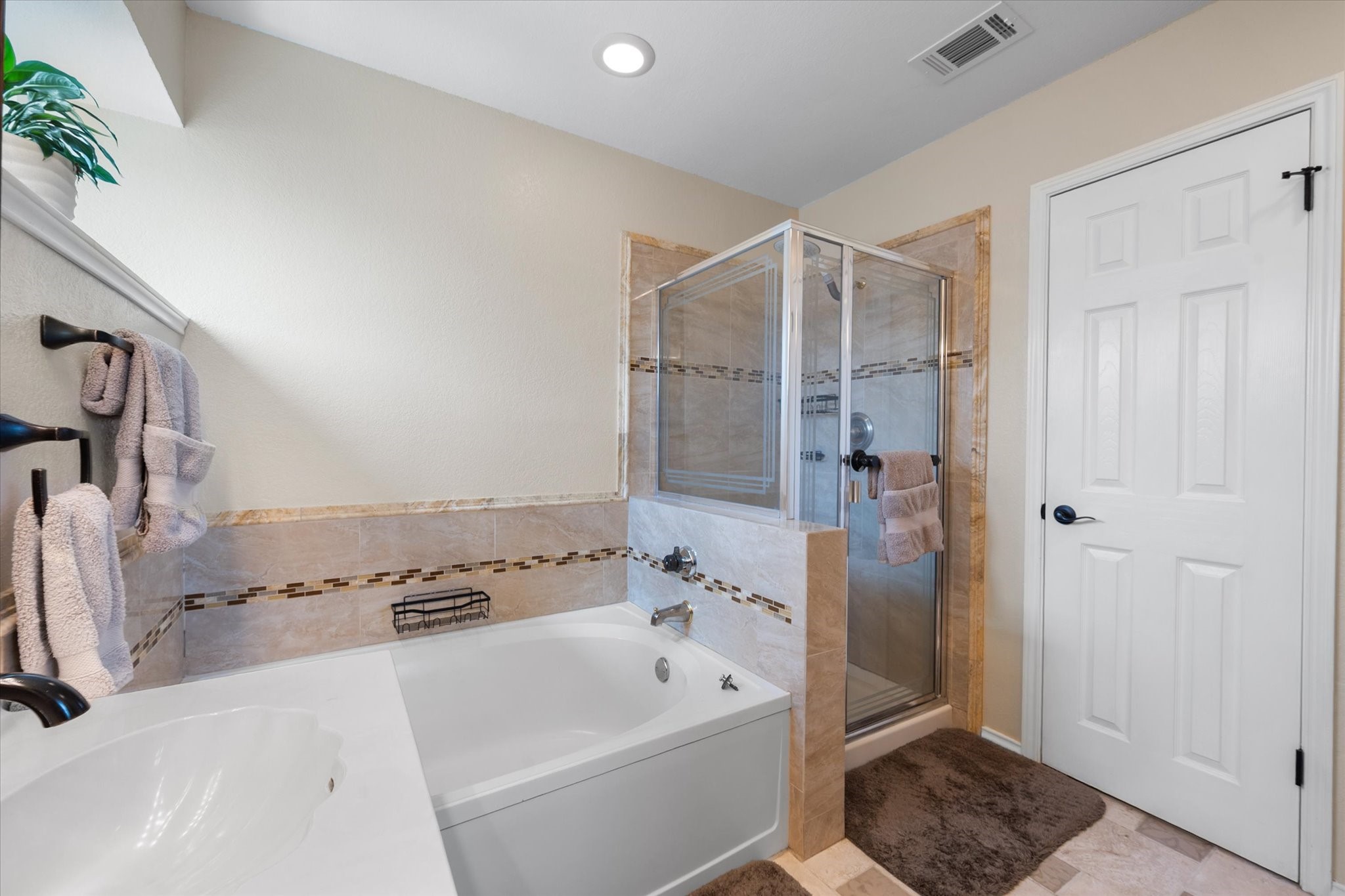 2404 Bennington Drive Arlington TX 76018