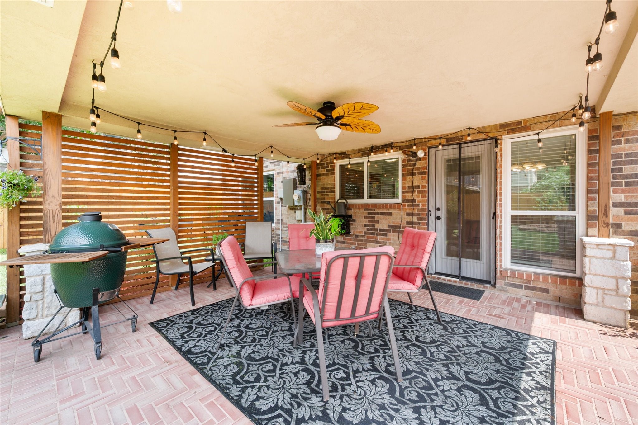 2404 Bennington Drive Arlington TX 76018