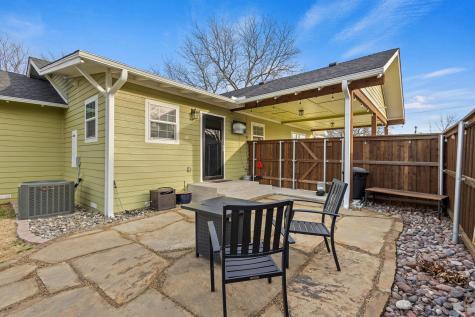 110 E Houston Street Leonard TX 75452