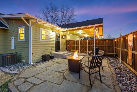 110 E Houston Street Leonard TX 75452