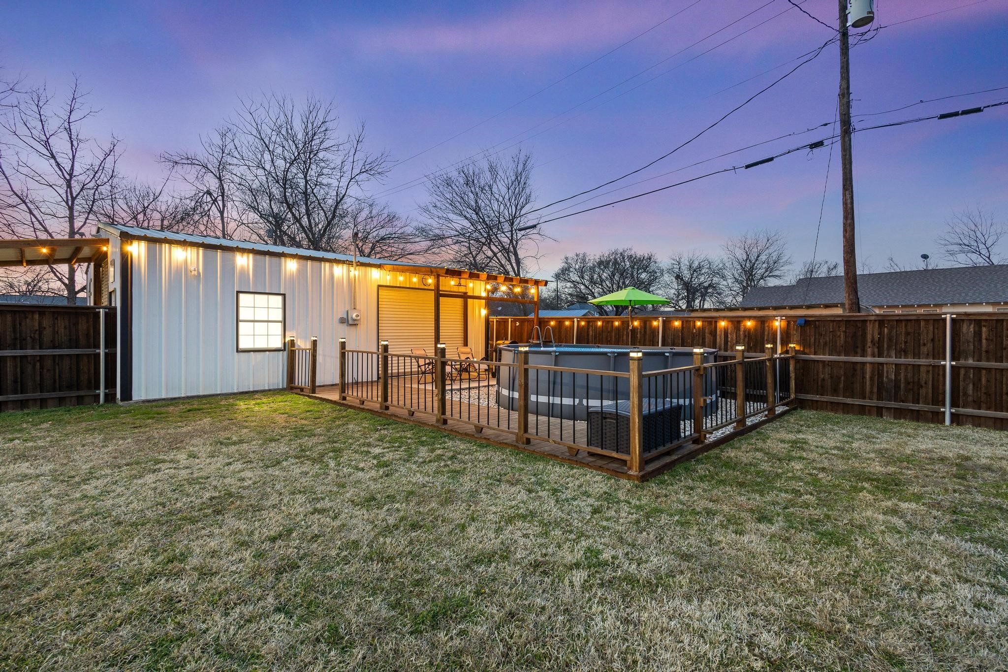 110 E Houston Street Leonard TX 75452