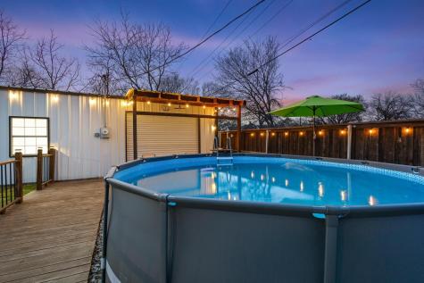 110 E Houston Street Leonard TX 75452