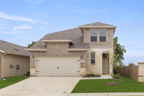 900 Crockett Street Aubrey TX 76227